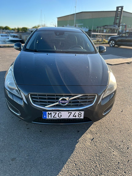Volvo V60 5 of 5