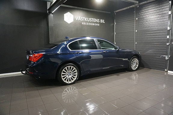 BMW 730 7 of 25
