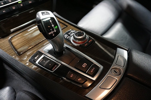BMW 730 14 of 25