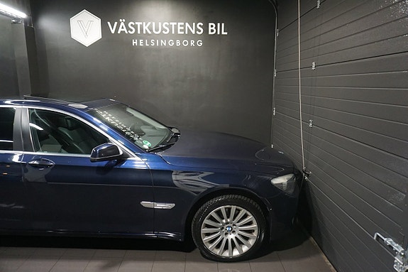 BMW 730 9 of 25