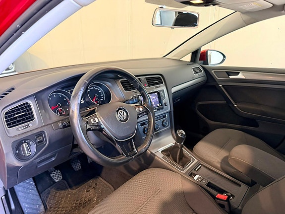 Volkswagen Golf VII 12 of 18