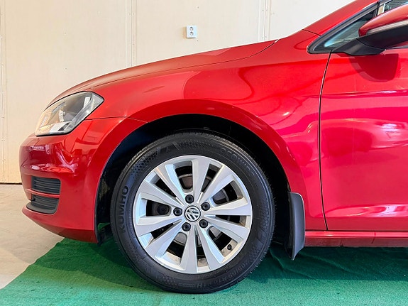 Volkswagen Golf VII 14 of 18