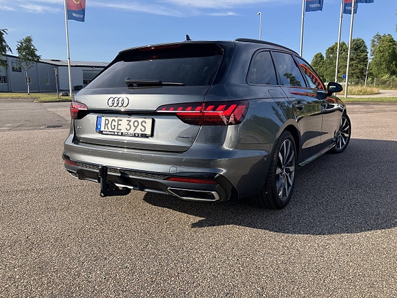 Audi A4 4 of 5