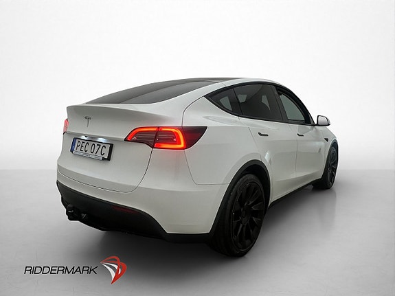Tesla Model Y 5 of 5