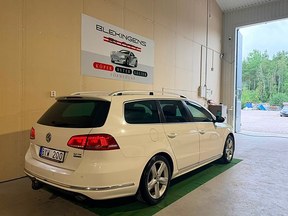 Volkswagen Passat 7 of 23