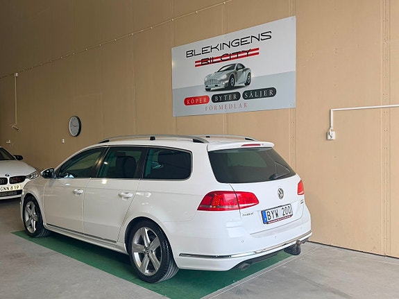 Volkswagen Passat 22 of 23