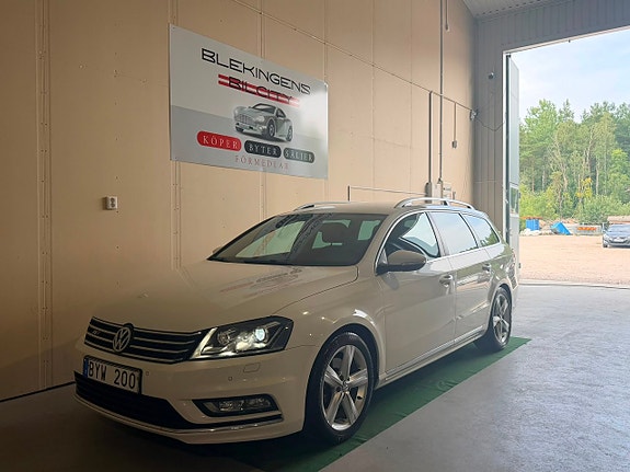 Volkswagen Passat 18 of 23