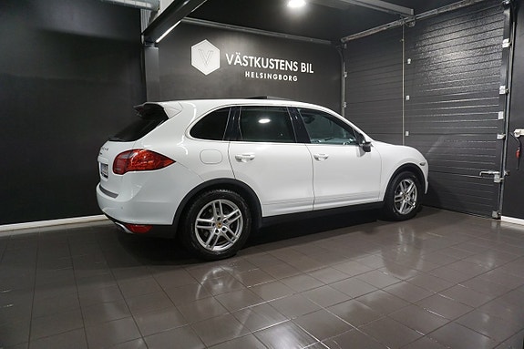 Porsche Cayenne 7 of 25