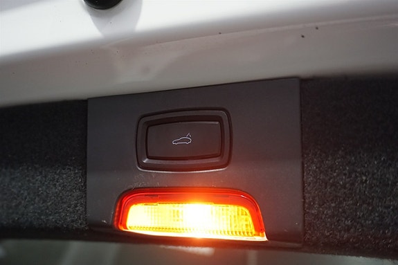 Porsche Cayenne 23 of 25