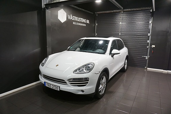 Porsche Cayenne 4 of 25