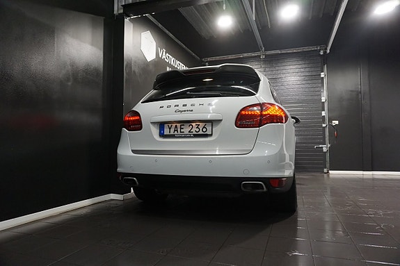 Porsche Cayenne 24 of 25