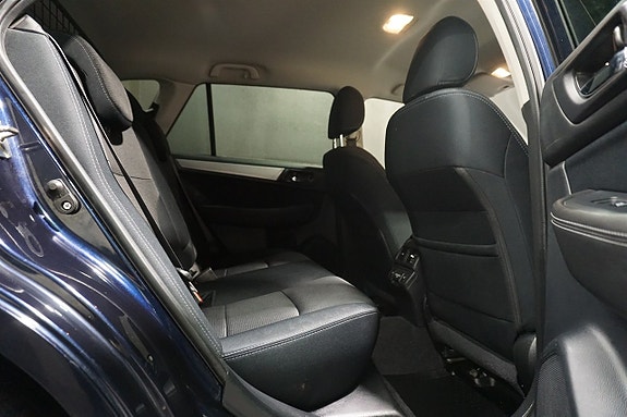 Subaru Outback 10 of 26