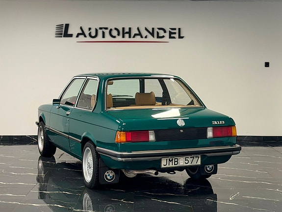 BMW 318 4 of 5