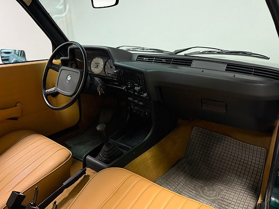 BMW 318 13 of 15