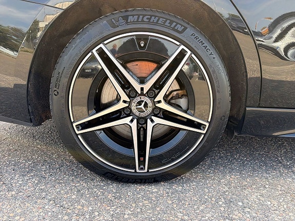 Mercedes-Benz C300 14 of 23
