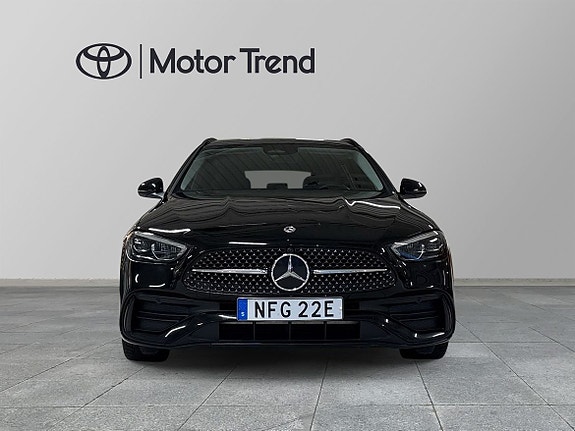 Mercedes-Benz C300 5 of 5