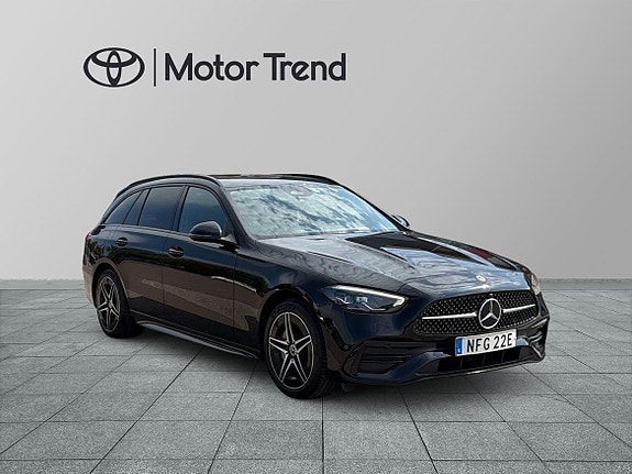 Mercedes-Benz C300 6 of 23