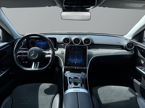 Mercedes-Benz C300 9 of 23