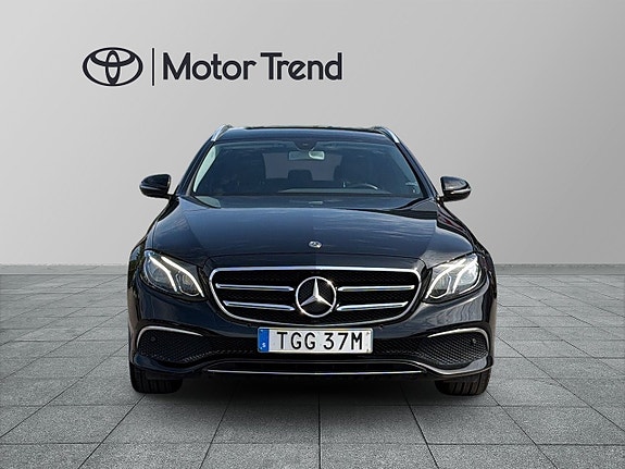 Mercedes-Benz E300 de 5 of 22