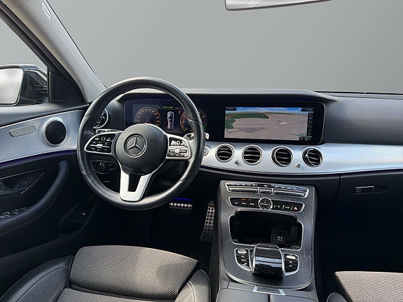 Mercedes-Benz E300 de 9 of 22