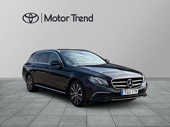 Mercedes-Benz E300 de 6 of 22