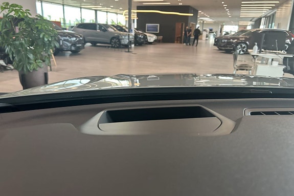 Volvo XC60 26 of 30