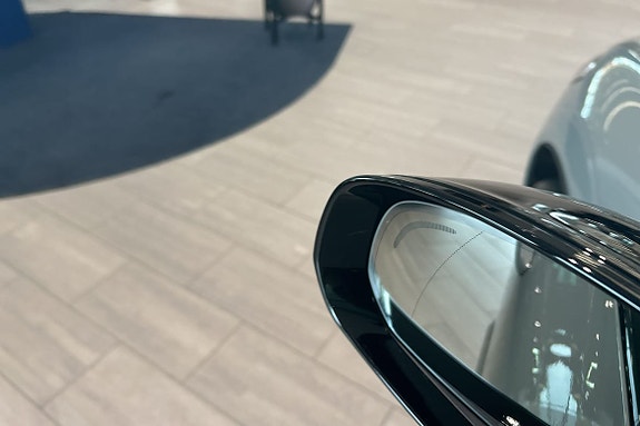 Volvo XC60 21 of 30