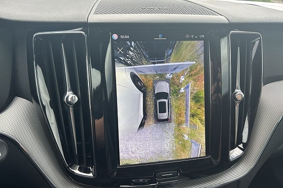 Volvo XC60 30 of 30