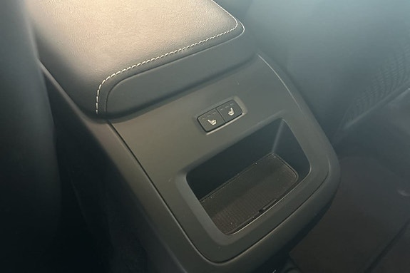 Volvo XC60 18 of 30