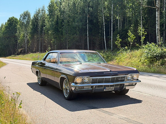Chevrolet Impala 5 of 5
