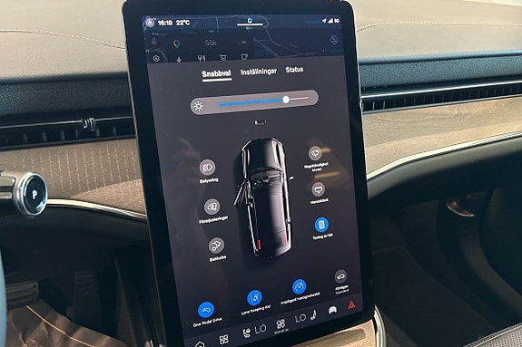 Volvo ES90 25 of 30