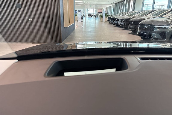 Volvo ES90 22 of 30