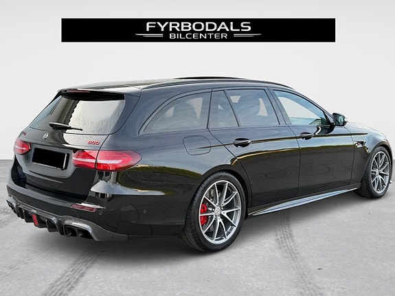 Mercedes-Benz E63 16 of 30