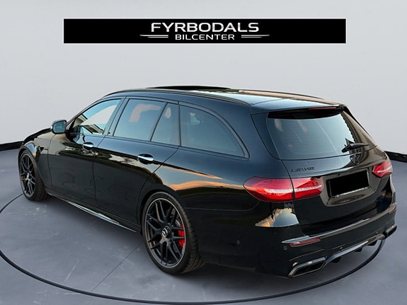 Mercedes-Benz E63 14 of 30