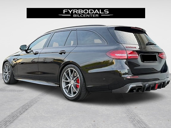Mercedes-Benz E63 15 of 30