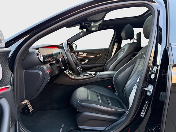 Mercedes-Benz E63 21 of 30