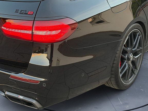 Mercedes-Benz E63 17 of 30