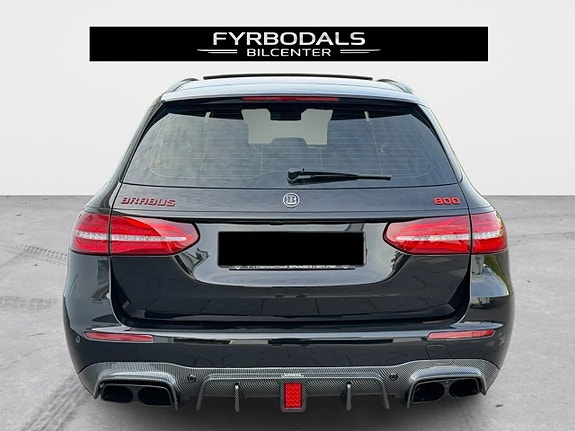 Mercedes-Benz E63 12 of 30