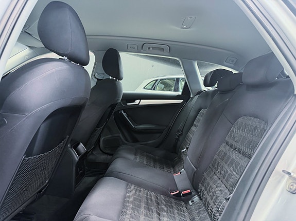 Audi A4 7 of 17