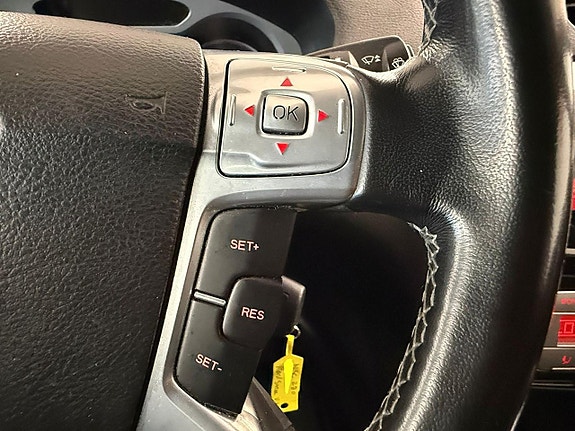 Ford S-MAX 24 of 26