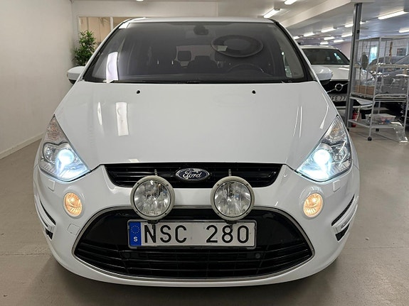 Ford S-MAX 4 of 26