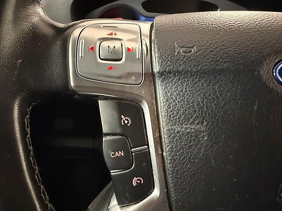 Ford S-MAX 23 of 26