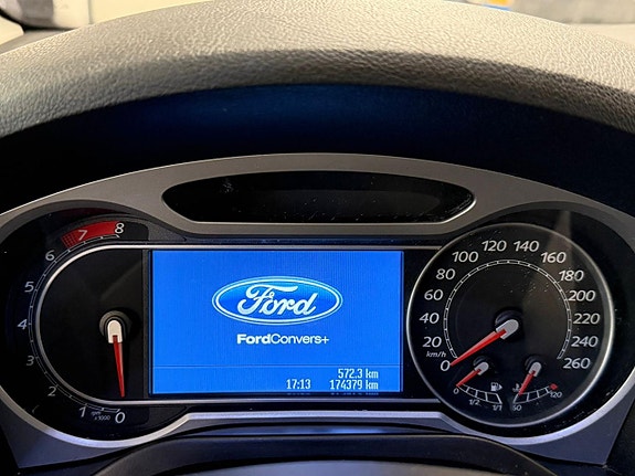 Ford S-MAX 21 of 26