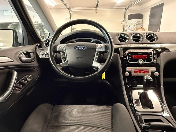 Ford S-MAX 20 of 26