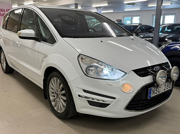 Ford S-MAX 25 of 26