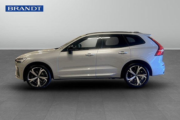 Volvo XC60 3 of 5