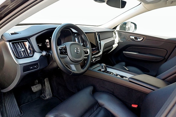 Volvo XC60 5 of 14