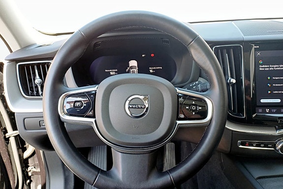 Volvo XC60 7 of 14