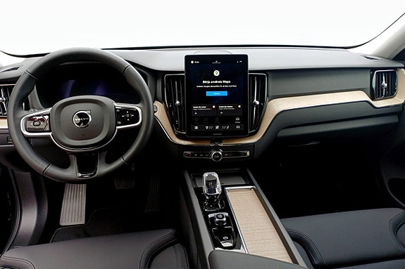 Volvo XC60 4 of 5