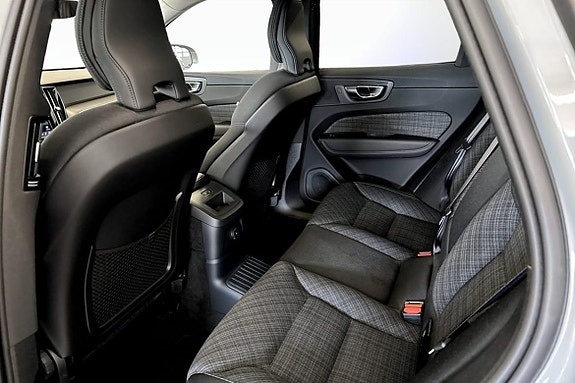 Volvo XC60 8 of 9